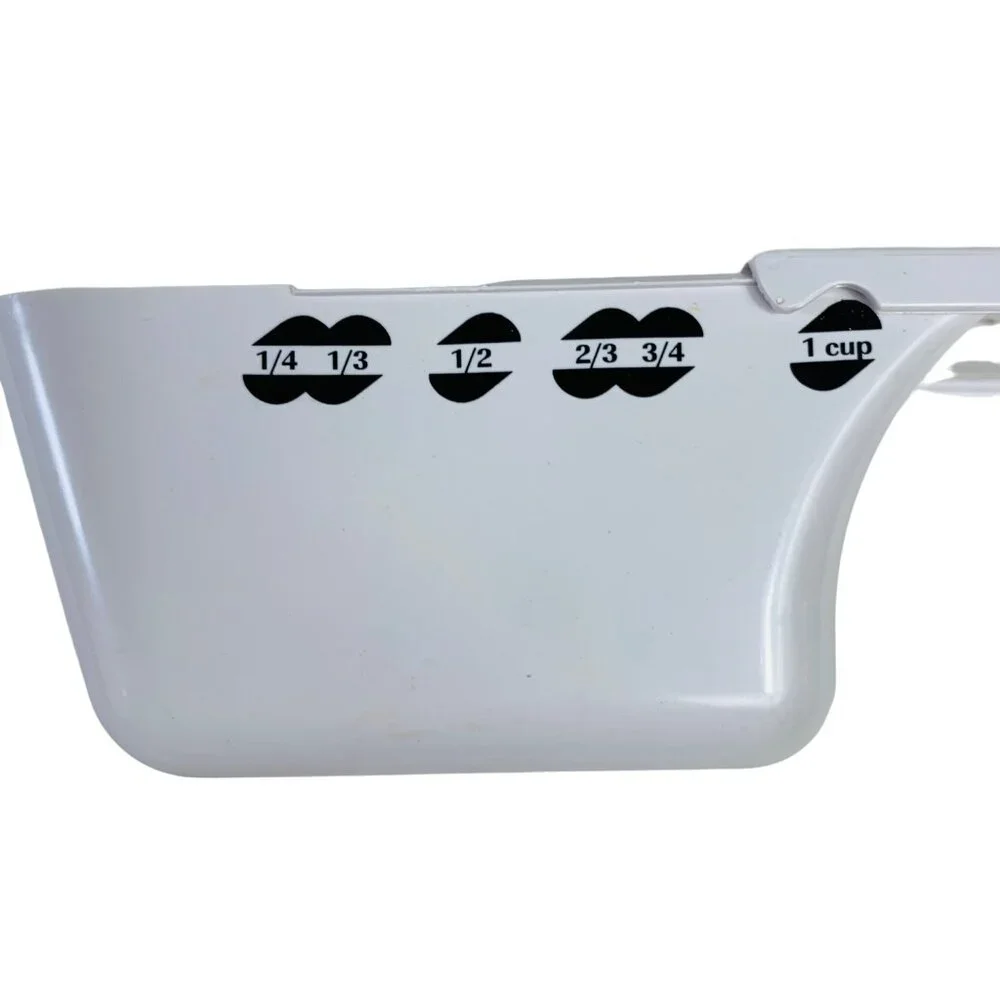Pampered Chef Measuring Cup Sliding Adjustable Baking Cooking Kitchen Cusps mL - Picture 6 of 7